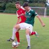 Das Hinspiel gewann der SV Wörnitzstein-Berg (mit Alexander Musaeus, in Rot) gegen den FC Horgau knapp mit 1:0. Auch auswärts sollen am Ende möglichst drei Punkte für den SVW herausspringen.