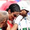 Emotionen pur: Algeriens Boxerin Khelif freut sich über eine sichere Medaille.