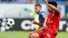 Darmstadts Matthias Bader (l) und Düsseldorfs Emmanuel Iyoha trafen am ersten Zweitliga-Spieltag aufeinander. Darmstadts Matthias Bader (l) und Düsseldorfs Emmanuel Iyoha trafen am ersten Zweitliga-Spieltag aufeinander.