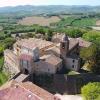 Candelara ist ein kleiner Stadtteil von Pesaro im Hinterland. Hier wurde Giovanni Gentiletti geboren und verbrachte seine Kindheit. 