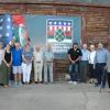 Die Vereine Amerika in Augsburg e.V. und American Car Friends Augsburg e.V. empfangen eine Delegation aus der Partnerstadt Dayton. (von links) Georg Feuerer, Kevin Lydy, Brittnee Lydy, Jakob Bihlmayer, Gary Dickstein, Shelley Dickstein, hi.: Dieter Archer, Joe Ittner, Max Lohrmann, Harm Ritter, Hunt Brown, Anne Brown, Stadtrat Matthias Fink, Magdalena Hallinan, Valentine Hallinan