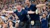 Fußball-Fans wie diese aus Schottland sorgten für einen Übernachtungsrekord in Deutschland. (Archivbild)