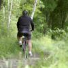 Ein Radfahrer ist auf dem Donauradwanderweg in den Landwehrgraben gestürzt.