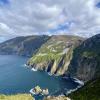 Bei einer Wanderung an den Klippen von Slieve League sieht man die ganze Schönheit der Natur in Donegal.