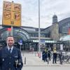 Viele Städte haben sogenannte Waffenverbotszonen eingerichtet, so wie hier am Hamburger Hauptbahnhof. (Archivbild)