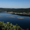 Der Edersee zählt zu den größten Stauseen Deutschlands.