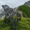 So schnell wie sie auftauchte, ist sie auch schon wieder weg: Die Bärenskulptur, die unser Kollege Benedikt Siegert vor zehn Tagen in den Allgäuer Hochalpen entdeckte und fotografierte, ist verschwunden.