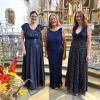 Die Sopranistinnen Anna-Maria und Brigitte Thoma sowie Pianistin Stephanie Knauer (von links) begeisterten mit ihrem Mariä-Himmelfahrt-Konzert in der Abteikirche Oberschönenfeld.