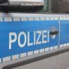 Die Polizei meldet den Diebstahl eines Versicherungskennzeichens in Harburg.