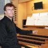 Diese Orgel hat wunderbare Klangfarben“, zeigte sich Jean-Luc Thellin aus Chartres bei seinem Dillinger Debüt
von der Basilikaorgel begeistert. 