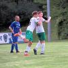 Tom Wagner freut sich mit Niklas Hahn (rechts) über dessen 2:0-Treffer. Am Ende der Kreisklassen-Partie hatte Aislingen die Gäste von der SG Bächingen/Medlingen klar mit 5:1 bezwungen.