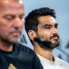 Unter Hansi Flick soll Ilkay Gündogan (r) beim FC Barcelona keine Rolle mehr spielen.