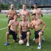 Beim internen Fußballturnier des ERC Ingolstadt in Latsch gehörte Niklas Hübner (vorne rechts) zum Siegerteam.