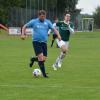 Spielertrainer Christian Unger (links) brachte die SpVgg Auerbach II im Ortsderby gegen den FC Horgau II (rechts Philipp Vogg) in Führung.