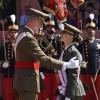 König Felipe VI. von Spanien und seine Tochter Prinzessin Leonor bei der Übergabe der königlichen Ernennungsurkunden an die neuen Offiziere des Heeres und der Guardia Civil.