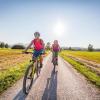 Strikt geradeaus führt der Radweg zum Teil, wie hier bei Bernau-Felden.