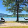 Fast schon Karibikflair, zumindest das Wasser ist türkis: am Tegernsee-Strandbad in Gmund.