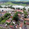 Das Luftbild zeigt die Hochwasserkatastrophe in Nordendorf. Dort wartet man bislang vergeblich auf einen Damm.