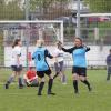 Spielertrainerin Sophie Zörle (rechts), hier bei einem Derbysieg im April 2023 gegen den SC Mörslingen, will mit Aufsteiger TSV Bissingen auch in der Bezirksliga wieder viele Tore bejubeln können.