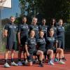 Die Mannschaft – auf dem Bild fehlen noch Jana Koch, Jayda Jansen und Laci Hawthorne – lädt ein zum ersten Testspiel der neuen Saison am Samstagabend in der Mehrzweckhalle. 