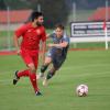 Spielertrainer Philipp Ropers (rotes Trikot) und der MTV Dießen haben Peiting im Pokal rausgeworfen.