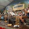 Die Brauhaus Musikanten unterhielten im Krumbacher Festzelt am Mittwochabend.