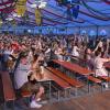 Ein Prosit der Gemütlichkeit: Am Freitag wurde das Kauferinger Volksfest eröffnet.