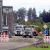 Die Fahrbahnerneuerung an der B300 durch Gessertshausen verläuft nach Plan.