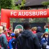 Der Bayerische Fußball-Verband und das Legoland Günzburg luden einige tausend kleine Kicker in den Freizeitpark ein.