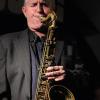 Scott Hamilton zählt zu den großen Tenorsaxofonisten des Smooth Jazz. Jetzt tritt der US-Amerikaner am 19. September in Augsburg auf.