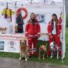 Manche Hunde  trauen sich auch bei echtem Hundewetter zum Badetag ins Augsburger Familienbad – samt Frauchen und Herrchen. Nach Ende der Freibadsaison dürfen dort traditionell die vierpfotig-felligen Wasserliebhaber nochmals plantschen, bevor das Freibad für den Winter schließt, zur Freude von Hund und Mensch. Wir haben ein paar tropfnasse Bilder.