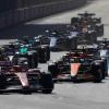 Ferrari-Pilot Charles Leclerc führte das Feld nach dem Start an.