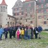 Die KAB Aindling besuchte die Burg Harburg. 