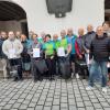 Vor dem Historischen Rathaus wurden die erfolgreichsten Krumbacher Stadtradlerinnen und -radler geehrt. 