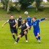 Der FC Staudheim (in Blau) konnte seine starke Saisonbilanz auch im Derby gegen Holzheim/Münster II fortführen. 