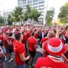 Die Fans des VfB Stuttgart feiern die Rückkehr auf die Königsklassen-Bühne.