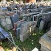 Der Friedhof der ausrangierten Grabsteine in Schwaighofen lädt zum sinnieren ein. 