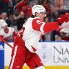 Eishockey-Star Moritz Seider unterschreibt einen Siebenjahresvertrag bei den Detroit Red Wings.