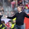 Neues Dänen-Duell: Im vergangenen Februar gewann Trainer Bo Hendriksen (r) mit Mainz gegen Augsburg mit Coach Jess Thorup (l) mit 1:0.