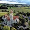 Noch laufen die Sanierungsarbeiten in und an der Wallfahrtskirche, aber die Kuppel strahlt schon wieder wie neu in 68 Metern Höhe über das Lechtal. 