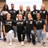 Das Team der Eigner Angels für die Saison 2024/2025: (hinten von links) Cheftrainer Niko Kuusi, Chante Stonewall, Chanel Ndi, Lisa Bertholdt, Laci Hawthorne, Mariam Haslé-Lagemann, Anna Löffler und Athletiktrainer Ben Albert; (vorne von links) Laura Schinkel, Lotta Vehka-aho, Jana Koch und Jayda Jansen.