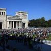 Angesichts des sogenannten globalen Klimastreiks gehen die Teilnehmer von Fridays for Future am Freitag in vielen Städten Bayerns für mehr Klimaschutz auf die Straße.