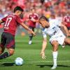 Offensiv ging wenig bei Nürnberg. Jens Castorp (l) im Kampf mit Herthas Derry Scherhant.