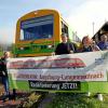 Die Landtagsfraktion der Grünen setzt sich für die Reaktivierung stillgelegter Bahnstrecken ein. Am Samstag waren sie auf der Staudenbahn von Augsburg nach Markt Wald unterwegs.