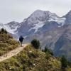 Wandern in Sulden: Die Gegend wandelt sich nach dem Herbst in ein schneesicheres Skigebiet.