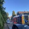 Mehrere Fahrzeuge der Gersthofer Feuerwehr waren am Dienstag bei einem Kellerbrand im Einsatz. 