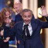 Jan Böhmermann freut sich über den Deutschen Fernsehpreis für die beste Unterhaltungs-Show.