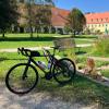 Das erste Zwischenziel am Schloss Blumenthal ist mit dem Rennrad aus Augsburg gut zu erreichen.