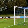 Michael Zedelmeier sorgte vor dem Seitenwechsel für die Bobinger Führung. Daniel Berchtold im Wörishofer Tor kann dem Ball nur hinterherschauen.