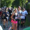 Tausende Menschen sind beim Einstein-Marathon am Sonntag bei bestem Wetter durch Ulm und Neu-Ulm gejoggt. 